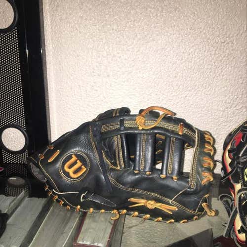 Wilson A2000 First Base Mitt