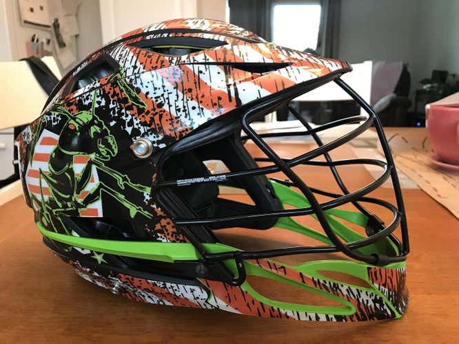 Cascade R Helmet - Execellent Condition