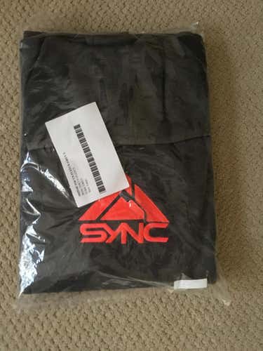 2 SWEATSHIRTS SYNC