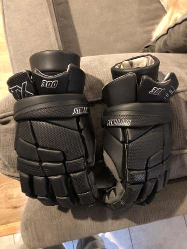 STX Stallion 300 Gloves