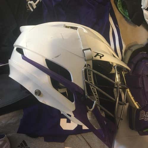 Cascade R White Used Helmet