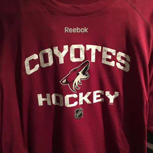 Arizona Coyotes Performance Reebok Shirt Large