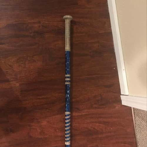 Warrior Kryptolite Lacrosse Shaft