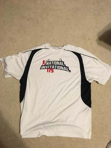 National Invitational 175 Tee Large