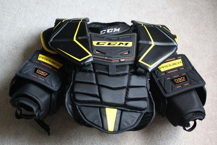 CCM PREMIER PRO CHEST/ARM PROTECTOR 2017 Model - Senior Small