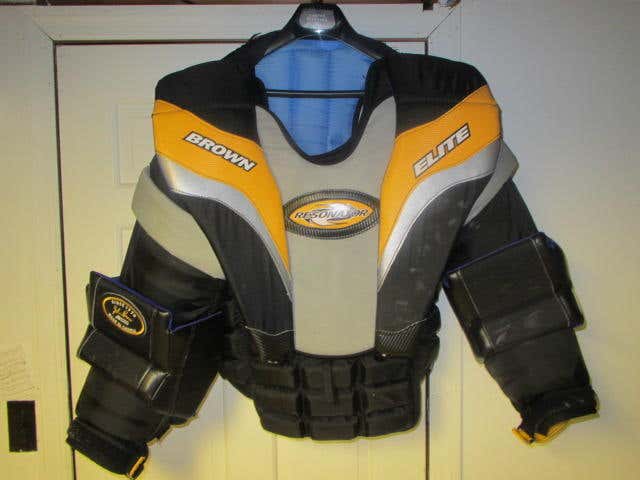 John Brown CA2200 Sr .Goalie Chest & Arm Protector