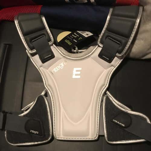 Epoch Committed Academy Shoulder Pads