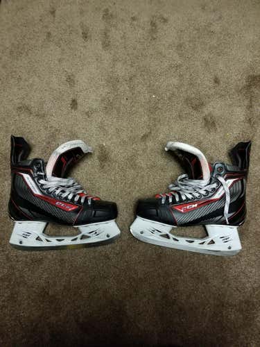 CCM Skates Senior Size 8