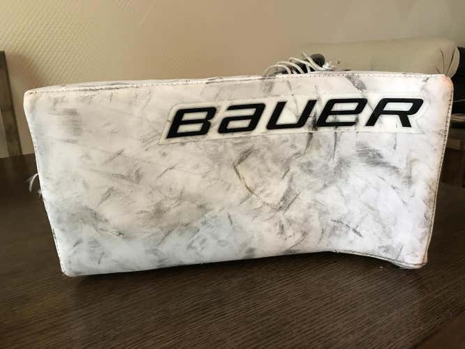Bauer Supreme Goalie Blocker Regular Senior PRO STOCK