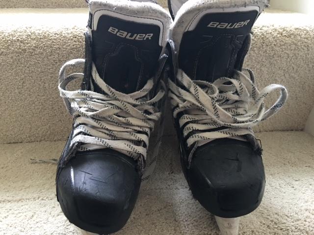 Bauer Supreme S190 Skates Youth Size 4