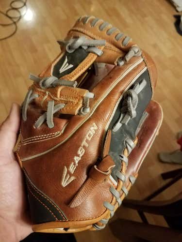 Easton mako glove