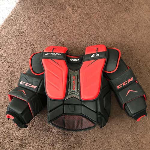 Size Small CCM Extreme Flex Shield E1.9 Sr Arm & Chest Protector