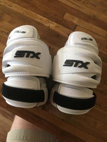STX Stallion 500 Arm Guard Arm Pads