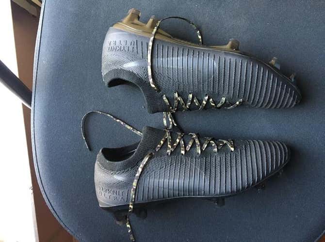 Nike Mercurial Flyknit Ultra Size 8