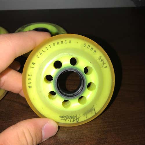 Labels Yellow Addictions