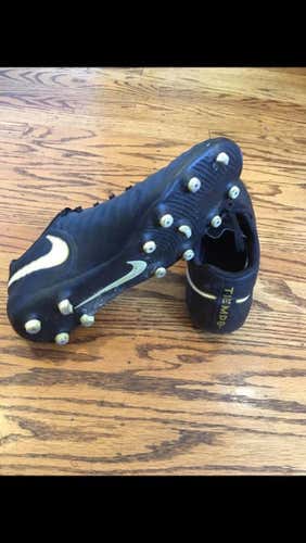 Nike Tiempo Legend V