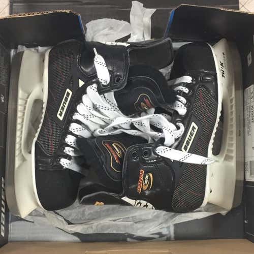 Bauer Supreme 3000 Jr Skates 5.5 D