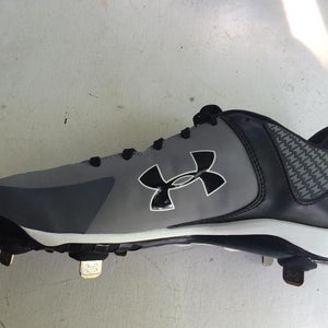 New Under Armour Men's Baseball Metal  Cleats. Size 10