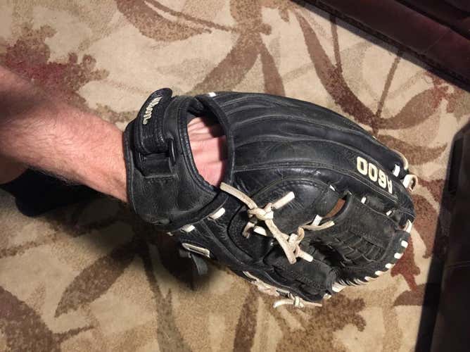 Wilson A600 Softball Glove 12.5in