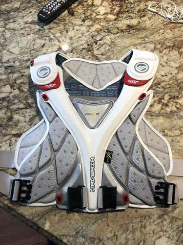 Maverik rome nxt speed pad Shoulder Pads