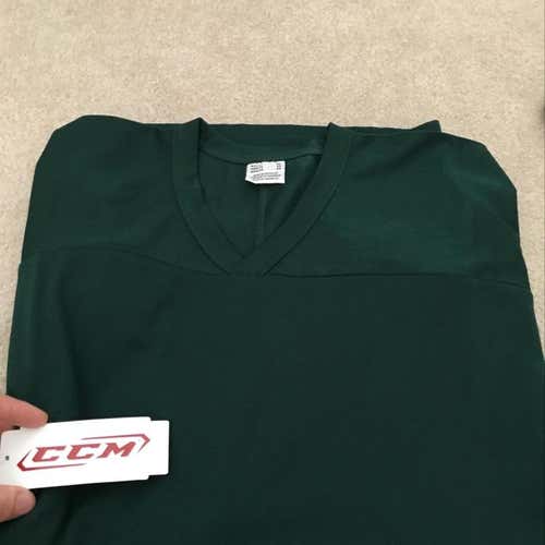 New CCM Hockey Jersey Forest Green XL