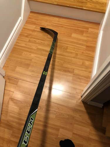 New CCM RibCor Reckoner Stick Righty Toe 71 - 75 Senior