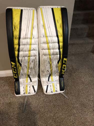CCM ccm extreme flex Goalie Leg Pads Senior