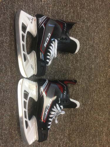 New CCM Jetspeed FT1 Skates Senior Size 8.5D with 272 Edge holder with ls4 $625.00