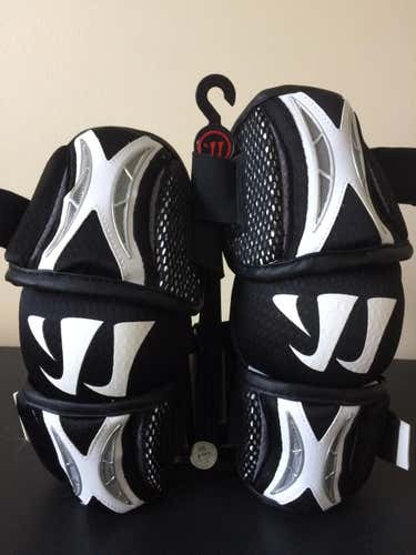 NEW WITH TAGS YOUTH SMALL WARRIOR BURN ELBOW/ARM PADS BLACK, WHITE, SILVER BEG13-S