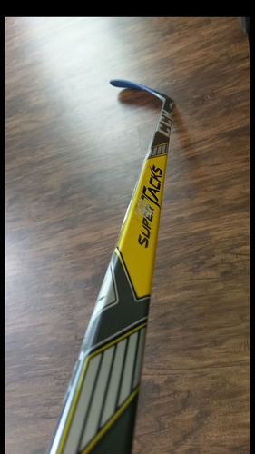 2pk: CCM Super Tacks + Warrior QR1 + Buttendz Grip