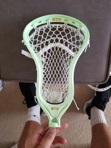 STX Stallion 700 (neon dye)
