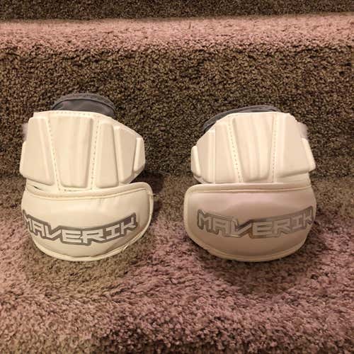 Maverik Max Elbow Pads