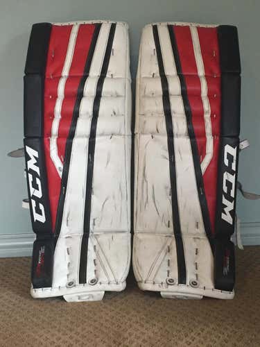 CCM Extreme Flex II 860 Goalie Leg Pads Intermediate