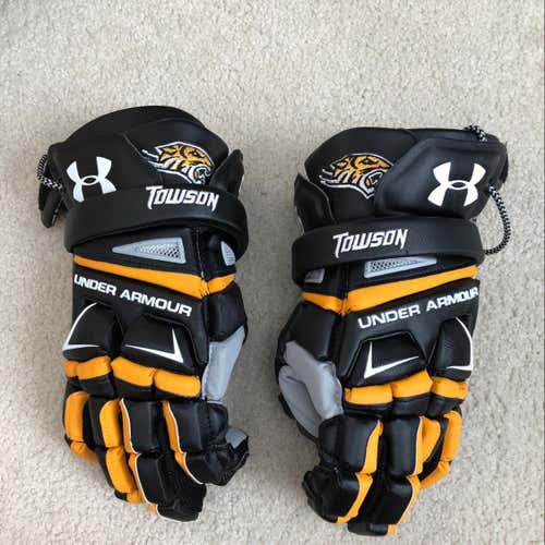 Towson UA Engage Gloves NEVER WORN