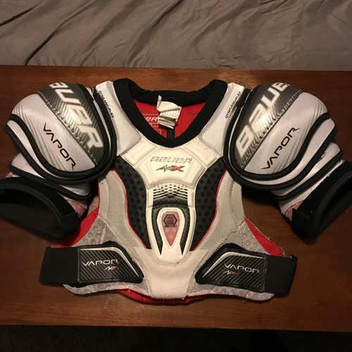 Bauer APX Shoulder Pads