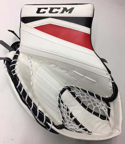 New CCM Extreme Flex II 860 Goalie Glove Regular Intermediate