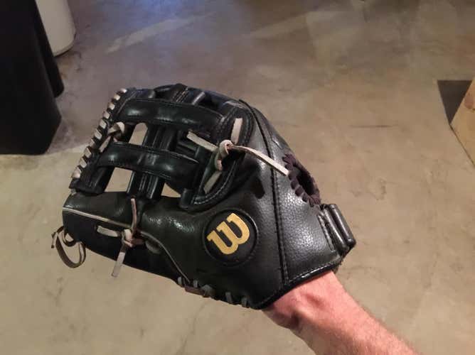 Wilson Softball Elite Series Oversized Pocket Mitt