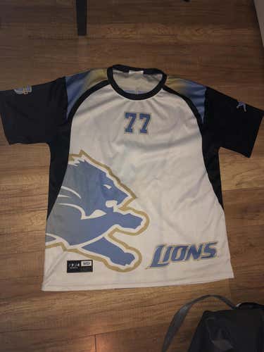 Apparel and Vineyard vines