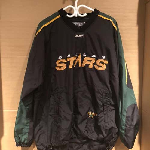 Stars Pullover Windbreaker