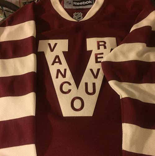Vancouver Canucks- ‘Millionaires’ Throwback Fan Jersey