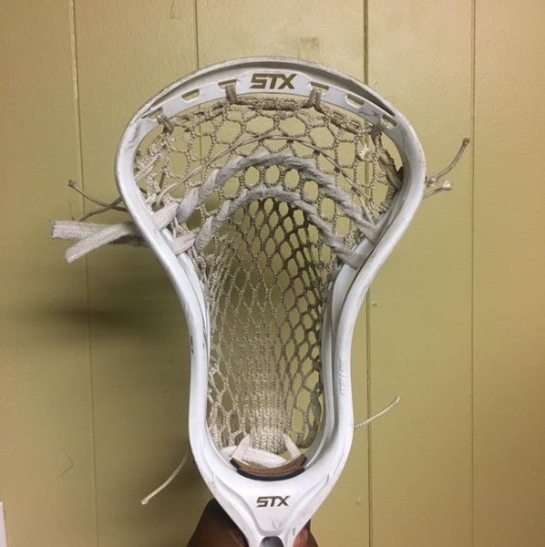 USED Stallion 700 Strung With A Low Whip Mid Pocket (WILLING TO TRADE)