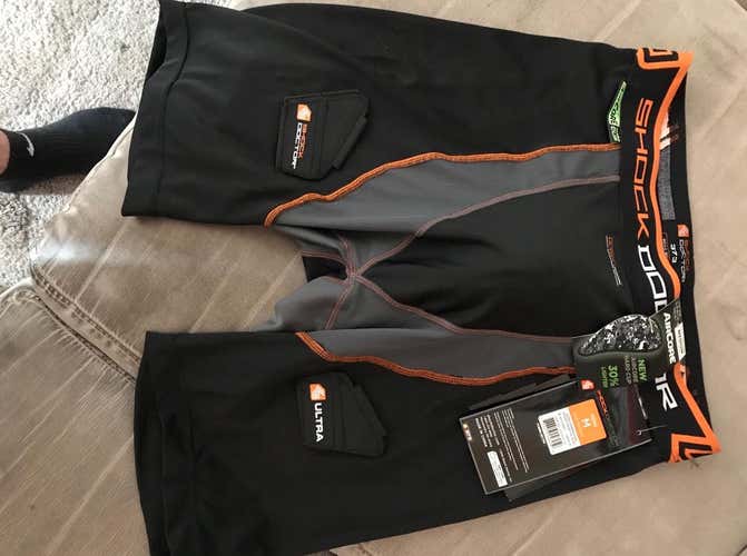 Shock Doctor Ultra Compression Hockey Jock Short W/ Aircore Hard Cup Sr Md.