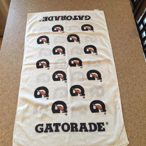 Gatorade Towel Like New