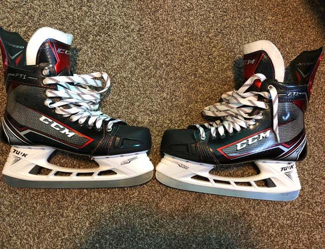 CCM JetSpeed FT1 Boot With TUUK LS Edge Holder - 8.5D