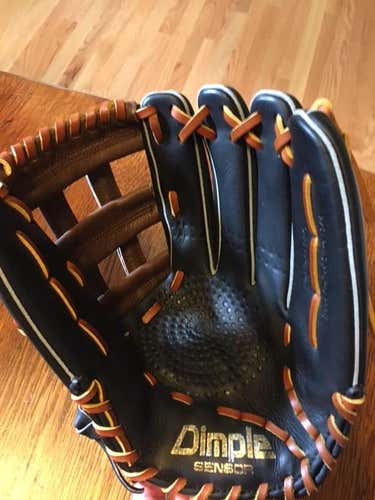 New SSK Glove