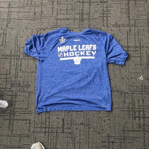 Reebok - Team Issued Toronto Maple Leafs - Workout Shirt - Large