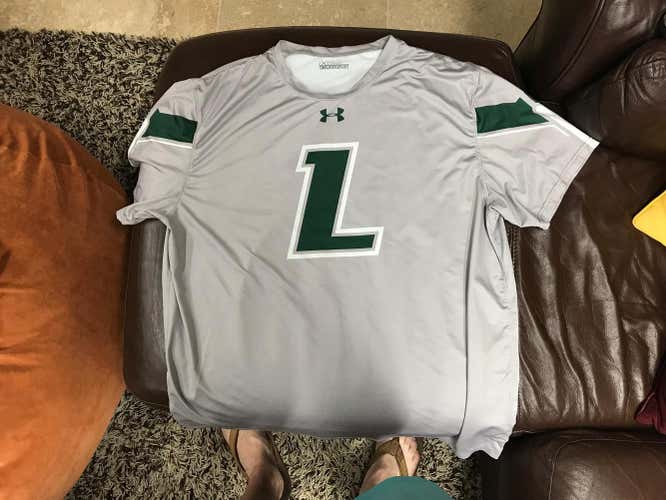 2018 Loyola pregame shooting shirt