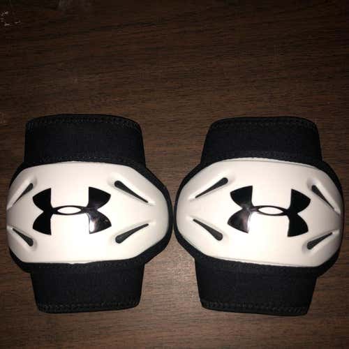 UA Elbow Caps