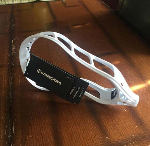 BNWT Stringking Mark 2A