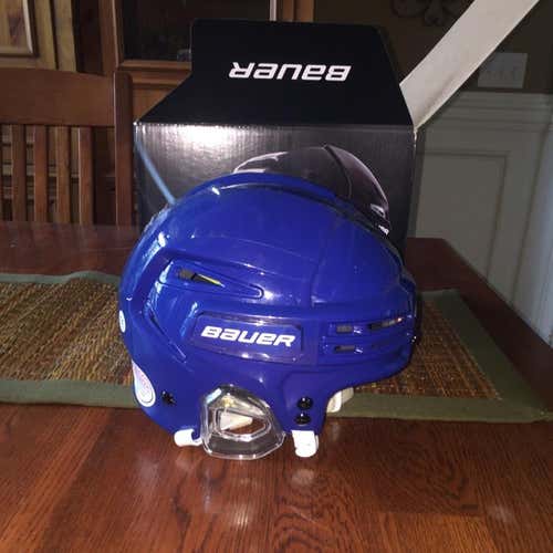 Blue Bauer Re-Akt 75 Small Helmet